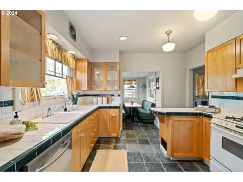 3136 NE 59th Avenue Portland OR 97213