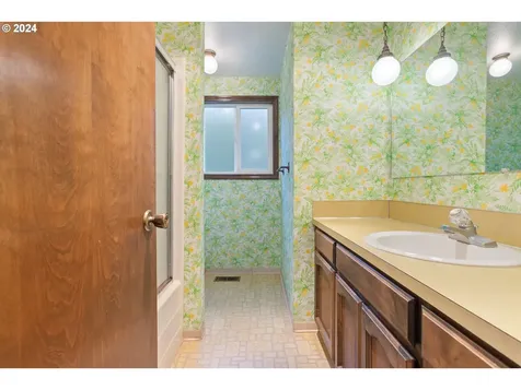 6472 Sandwedge Court NE Keizer OR 97303
