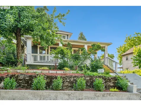 4404 Ne 8th Avenue Portland OR 97211