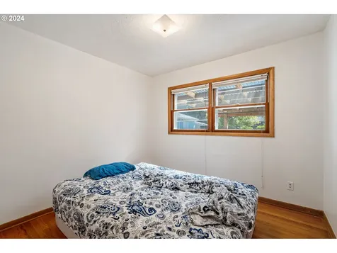 1746 Se 101st Avenue Portland OR 97216