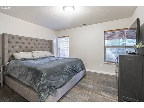 757 Mule Deer Street NW Salem OR 97304