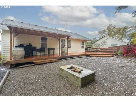 757 Mule Deer Street NW Salem OR 97304