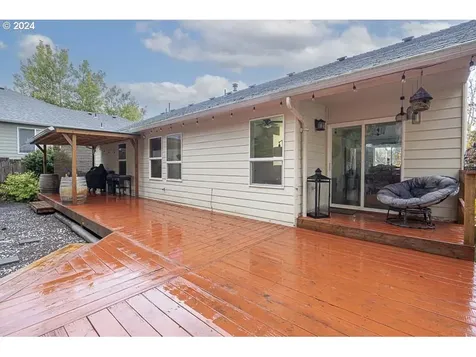757 Mule Deer Street NW Salem OR 97304
