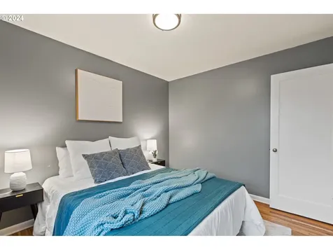 4233 Se Malden Street Portland OR 97206
