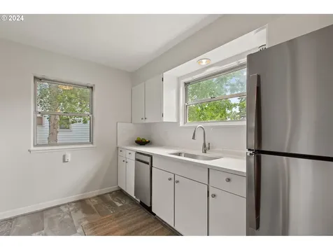 4233 Se Malden Street Portland OR 97206