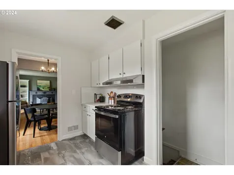 4233 Se Malden Street Portland OR 97206