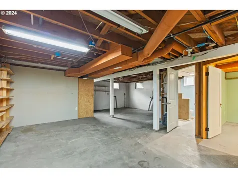 4233 Se Malden Street Portland OR 97206
