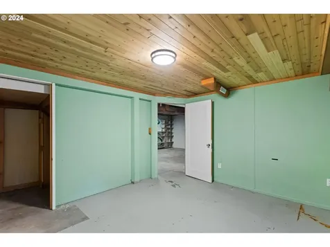 4233 Se Malden Street Portland OR 97206