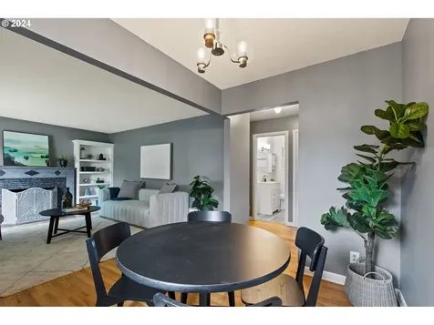 4233 Se Malden Street Portland OR 97206