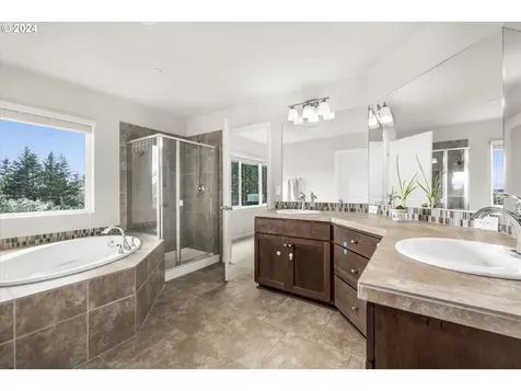 16984 Se Rhododendron Street Happy Valley OR 97086