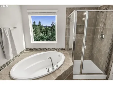 16984 Se Rhododendron Street Happy Valley OR 97086