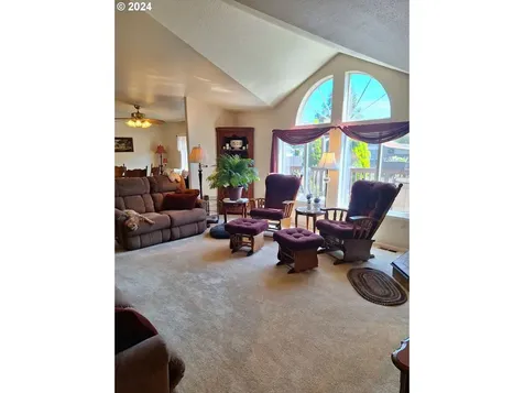 748 Nw Sherman Street Sheridan OR 97378