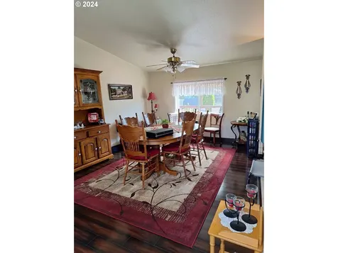 748 Nw Sherman Street Sheridan OR 97378