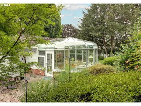5710 Sw 88th Avenue Portland OR 97225