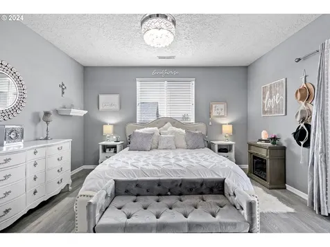 532 S 48th Place Springfield OR 97478