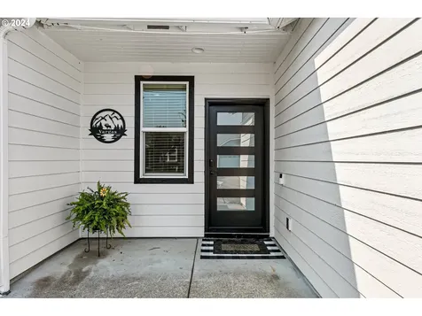 532 S 48th Place Springfield OR 97478