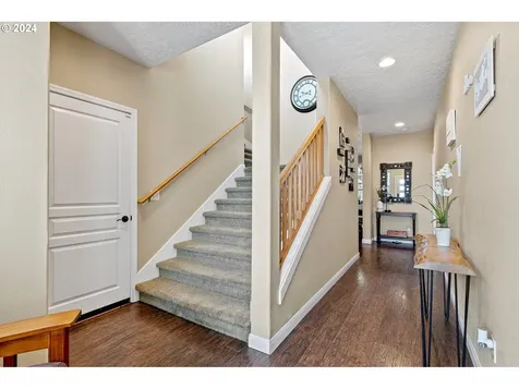 532 S 48th Place Springfield OR 97478