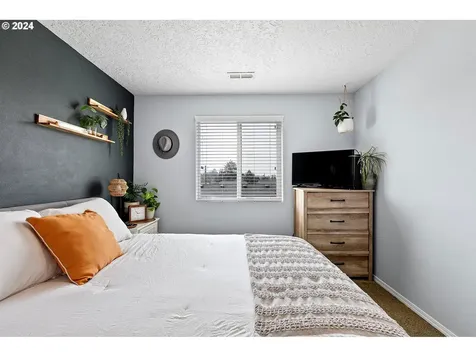 532 S 48th Place Springfield OR 97478