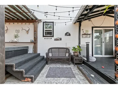 532 S 48th Place Springfield OR 97478