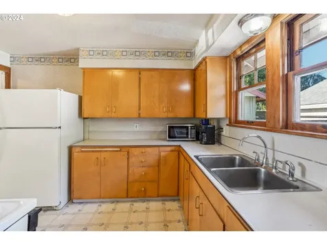 3631 Ne 81st Avenue Portland OR 97213