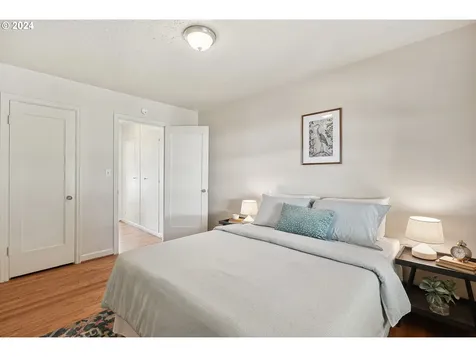 2415 Se 60th Avenue Portland OR 97206