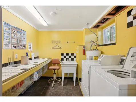 2415 Se 60th Avenue Portland OR 97206