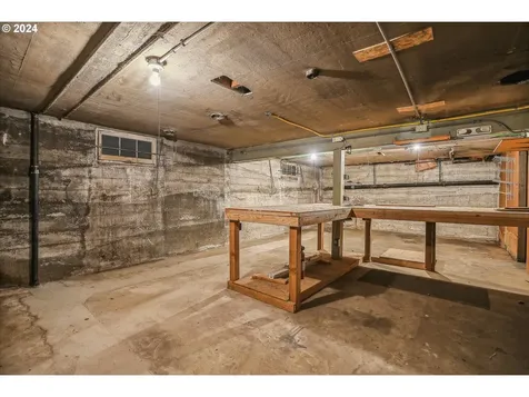 2415 Se 60th Avenue Portland OR 97206