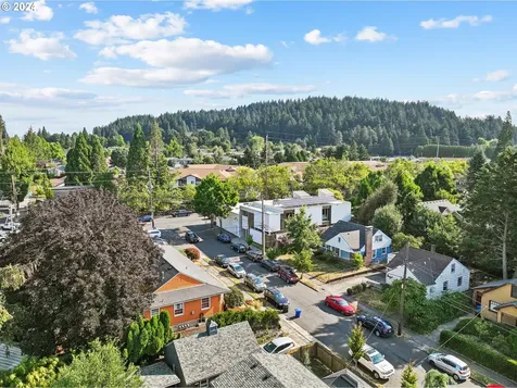 2415 Se 60th Avenue Portland OR 97206