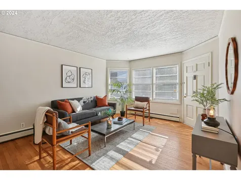 2415 Se 60th Avenue Portland OR 97206