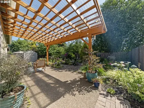 2527 Falls Street Forest Grove OR 97116
