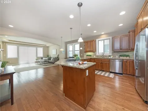 2527 Falls Street Forest Grove OR 97116
