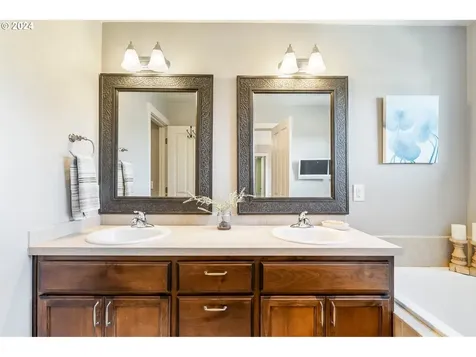 10503 NE 67th Avenue Vancouver WA 98686