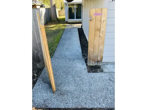 15795 SW Village Circle Beaverton OR 97007