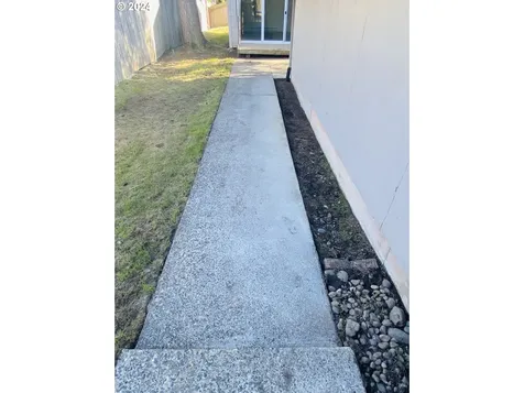 15795 SW Village Circle Beaverton OR 97007