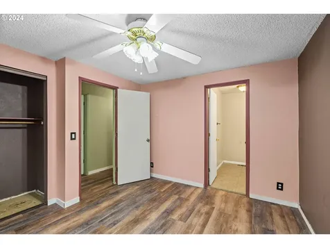 4861 Avalon Street Eugene OR 97402