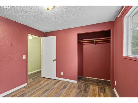 4861 Avalon Street Eugene OR 97402