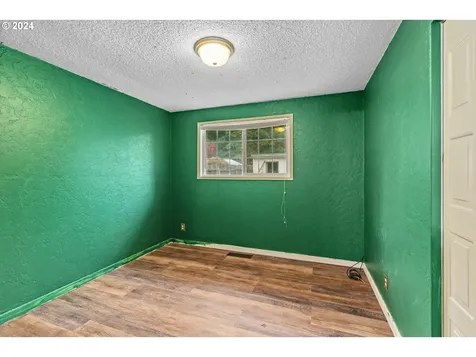4861 Avalon Street Eugene OR 97402