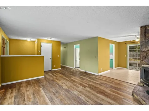 4861 Avalon Street Eugene OR 97402