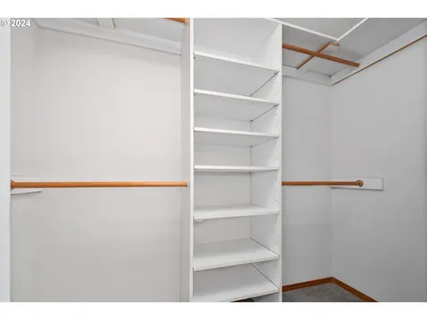 9901 SE Clatsop Street Portland OR 97266