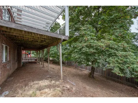 9901 SE Clatsop Street Portland OR 97266