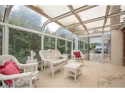9901 SE Clatsop Street Portland OR 97266