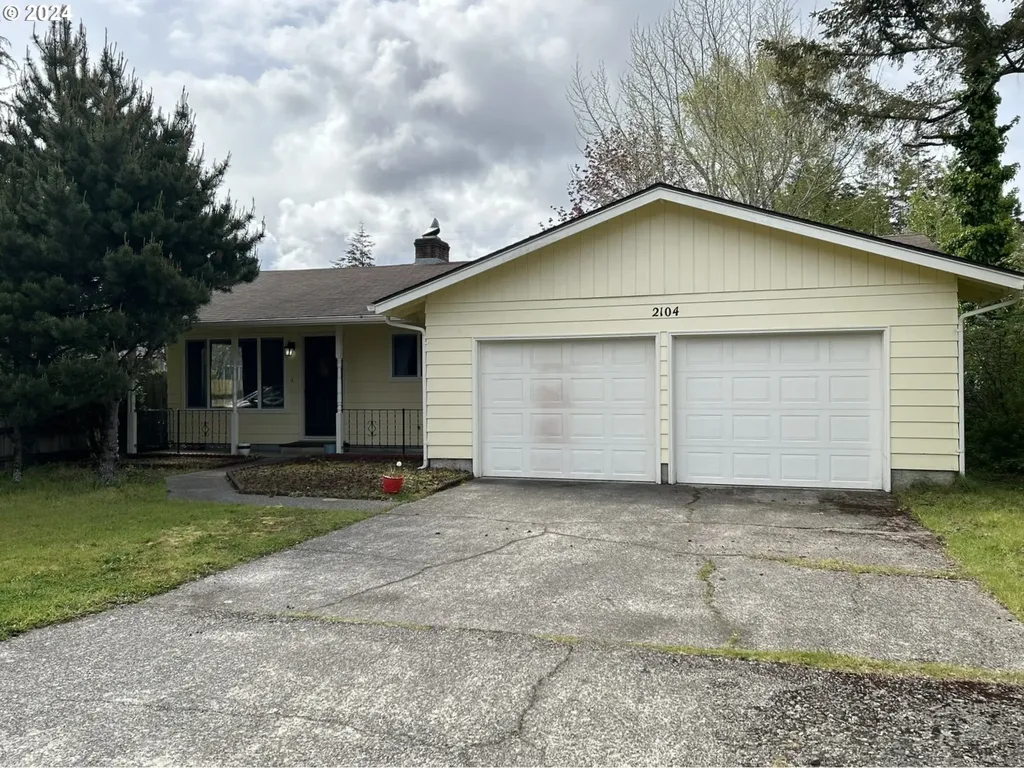 2104 17th Street Florence OR 97439