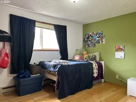 2104 17th Street Florence OR 97439