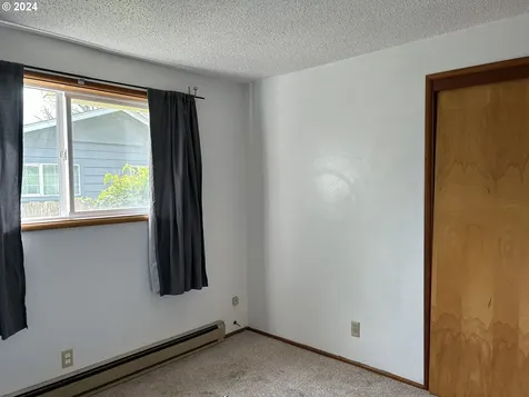 2104 17th Street Florence OR 97439