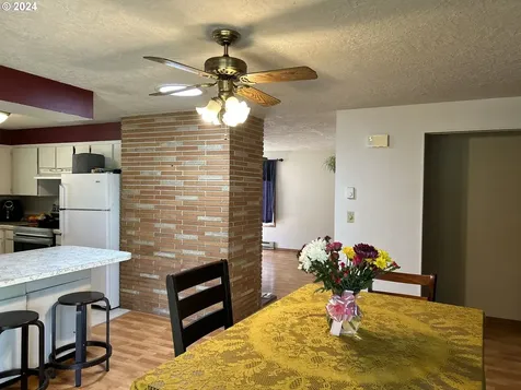 2104 17th Street Florence OR 97439