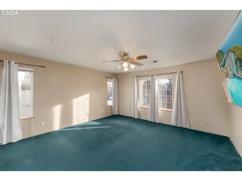 191 Camino Francisco Avenue Roseburg OR 97471