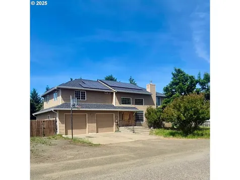 191 Camino Francisco Avenue Roseburg OR 97471