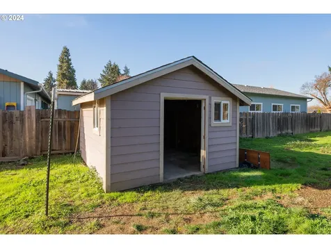 191 Camino Francisco Avenue Roseburg OR 97471