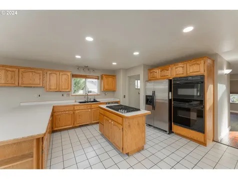 191 Camino Francisco Avenue Roseburg OR 97471