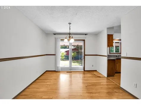 15300 NE Couch Court Portland OR 97230